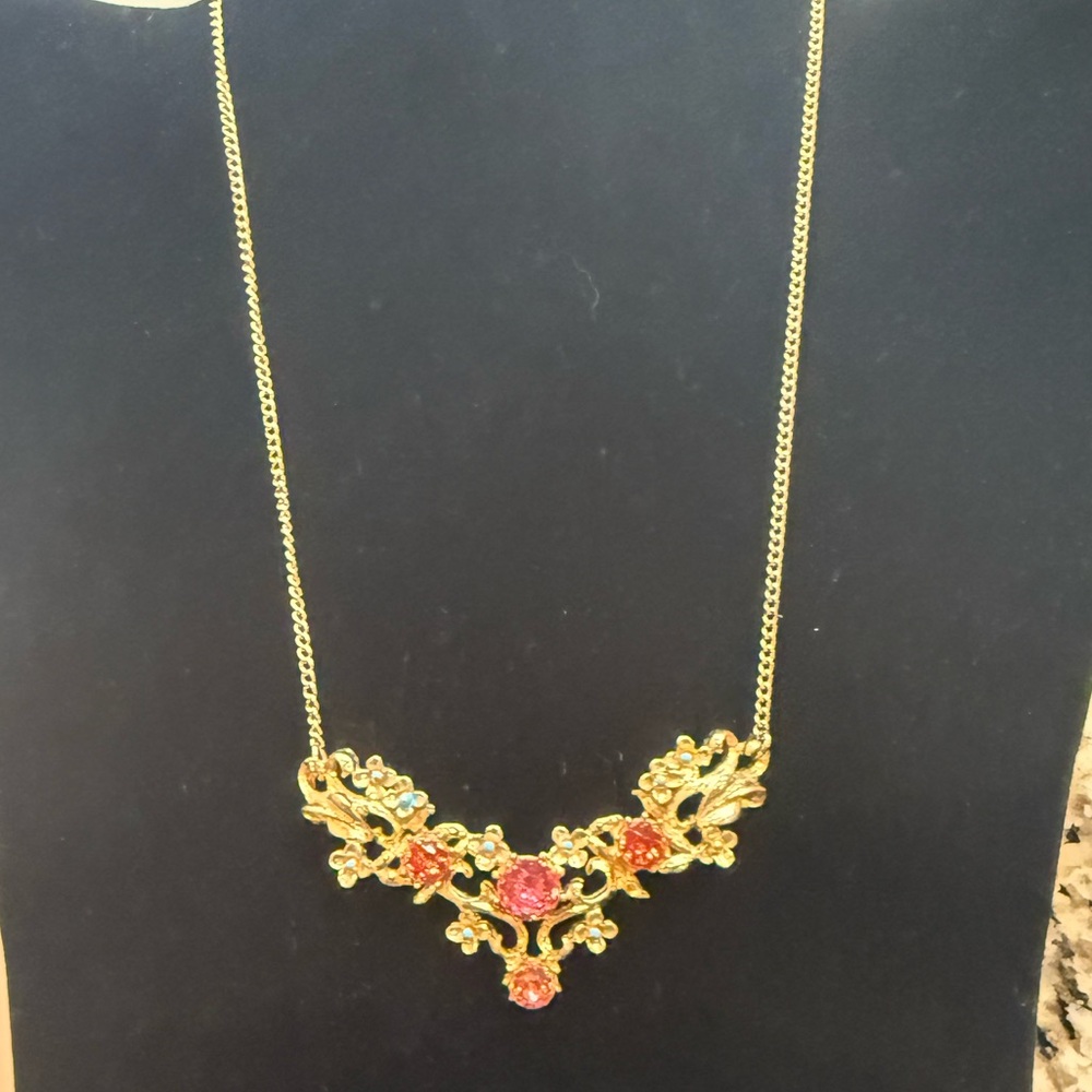 1950s Vintage Floral Necklace